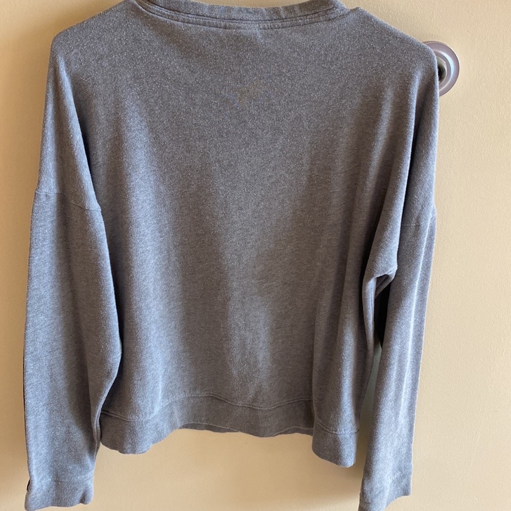 Pink sweater - Picture 2 of 2
